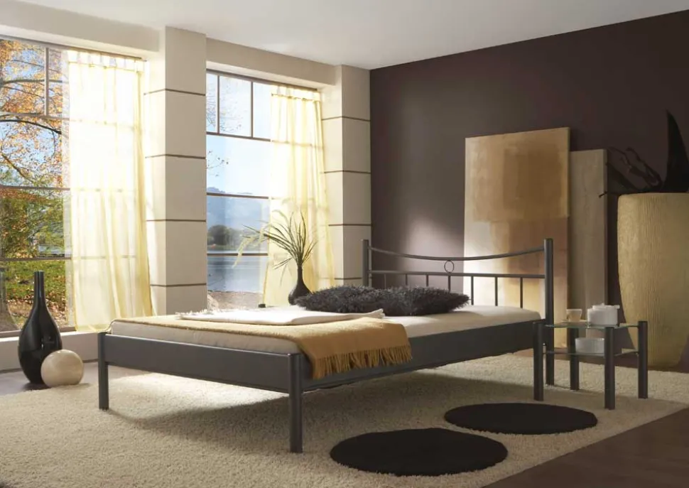 Bett Regina aus Metall