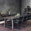 Design Holztisch aus Eiche dunkel lackiert und gebürstet - Vedraza