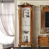 Italienischer Vitrinenschrank in Nussbaum & Gold - Carlenna