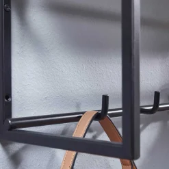 Kompakte Wandgarderobe mit Holz Hutboden - Burgossi