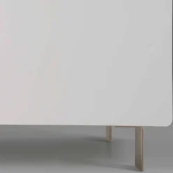 Moderne Kommode mit zwei Türen in Weiß - Araulon