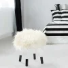 Polsterhocker aus Kunstfell in Weiß - Andriano