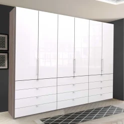 Stauraumwunder Kleiderschrank mit 3 Falttüren - Empresian