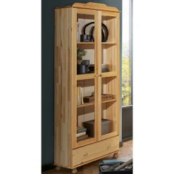 Vitrine im Landhaus Design - Ilatada