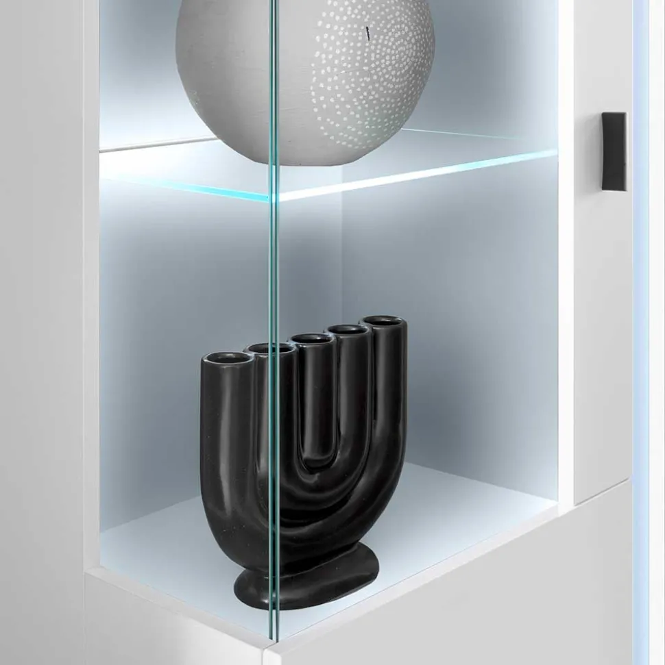 Weißes Highboard mit Glaseinsatz und LED Beleuchtung - Tirol
