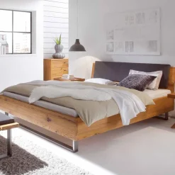 Wildholz Bett Housten mit Bügelgestell aus Metall